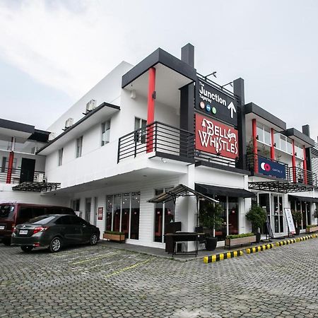 Capital O 642 The Junction Tagaytay Hotel Tagaytay City Exterior photo