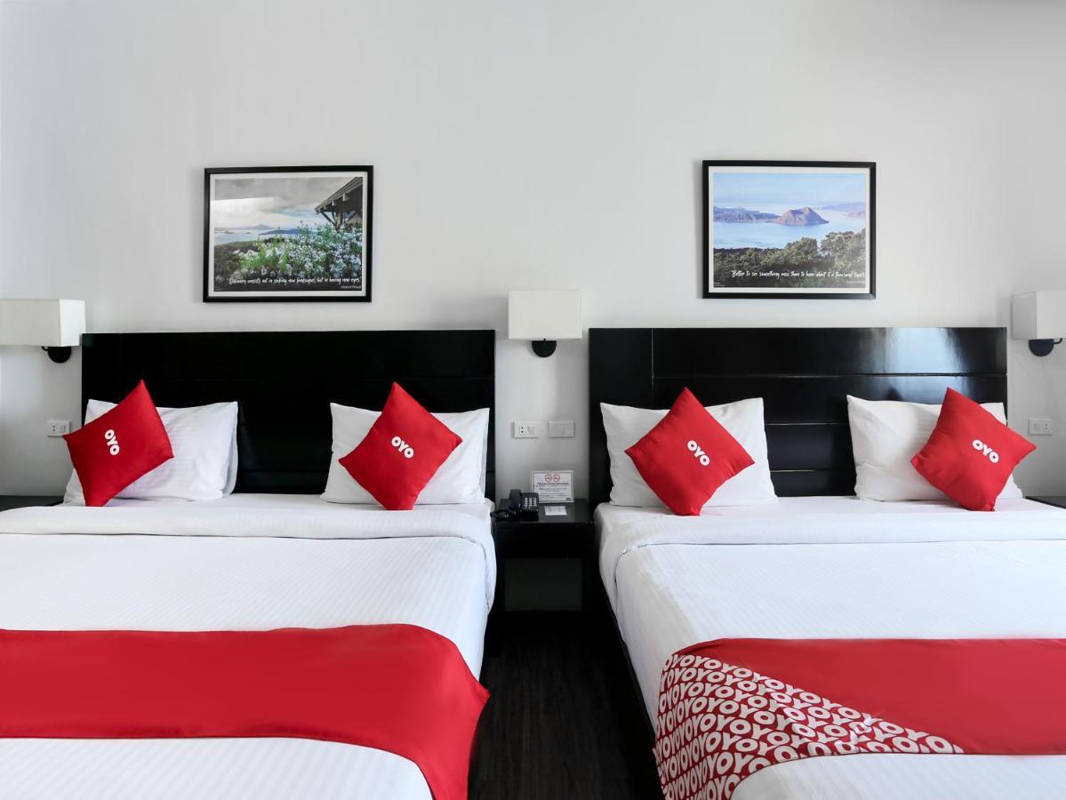 Capital O 642 The Junction Tagaytay Hotel Tagaytay City Exterior photo